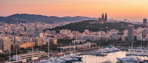 Private transfer in Barcelona for airport and cruise routes