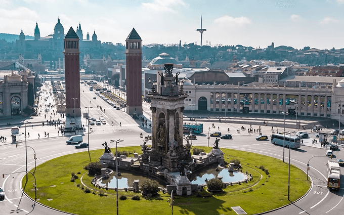 Executive chauffeur service for business travel in Barcelona